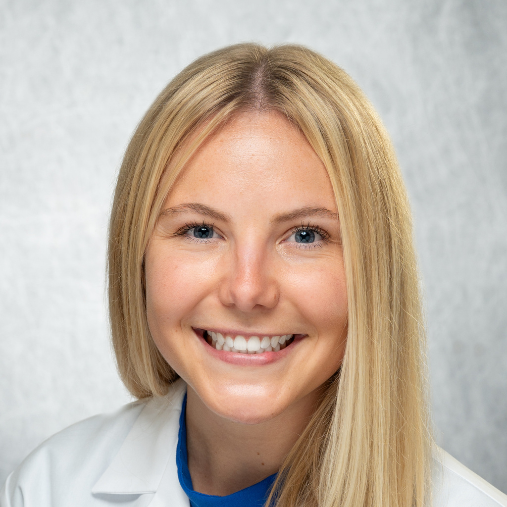 Alyssa Drewelow, MD